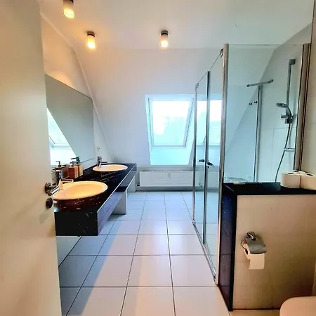 3 Bedrooms Penthouse With 3 Terraces & Free Parking-145--2