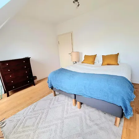 3 Bedrooms Penthouse With 3 Terraces & Free Parking-145--2 Apartamento